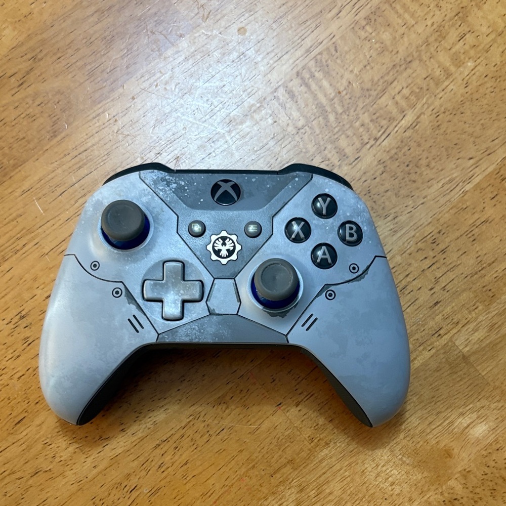 Xbox Wireless Controller - Gray and Black